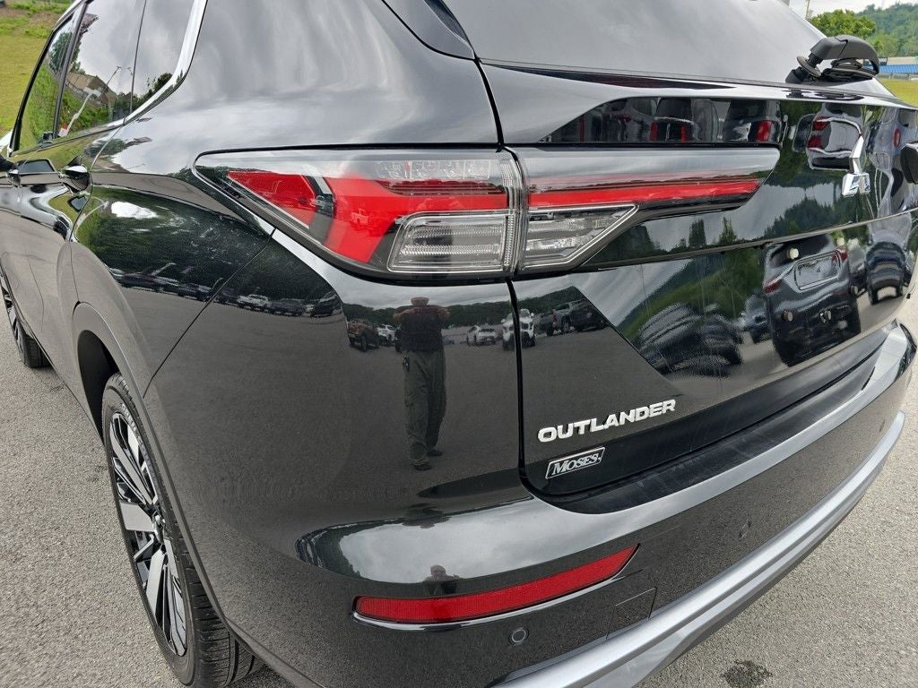 2025 Mitsubishi Outlander SEL Platinum