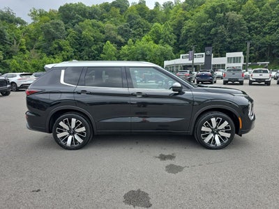 2025 Mitsubishi Outlander SEL Platinum