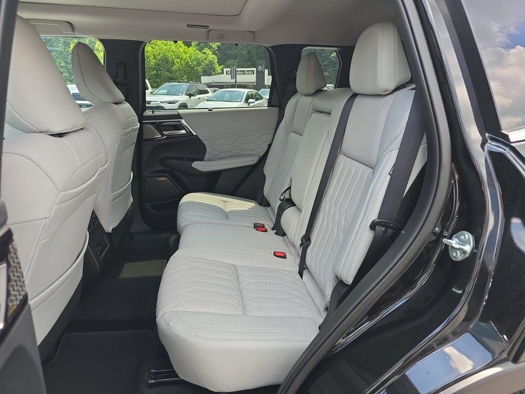 2025 Mitsubishi Outlander SEL