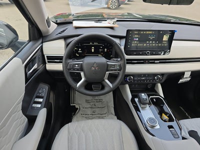 2025 Mitsubishi Outlander SEL