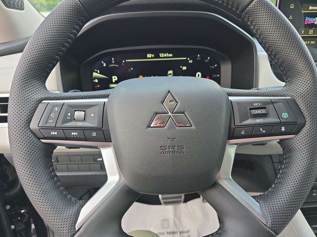 2025 Mitsubishi Outlander SEL