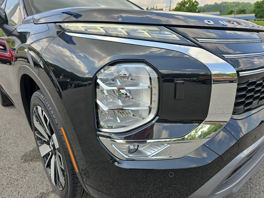 2025 Mitsubishi Outlander SEL