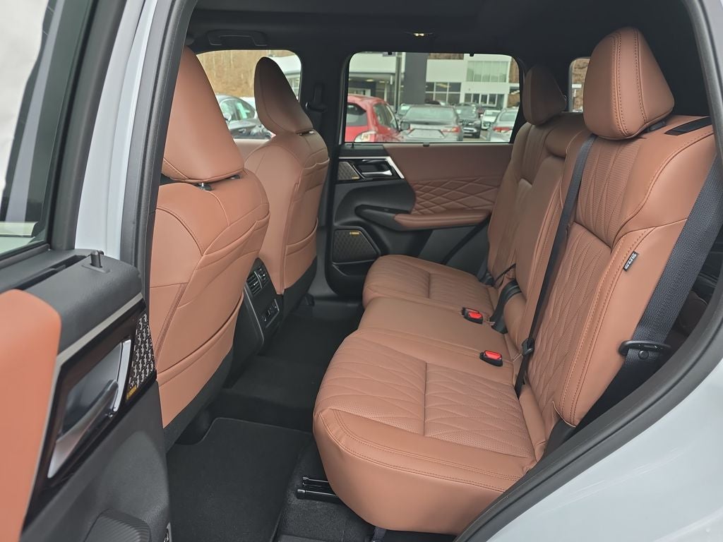 2026 Mitsubishi Outlander SEL