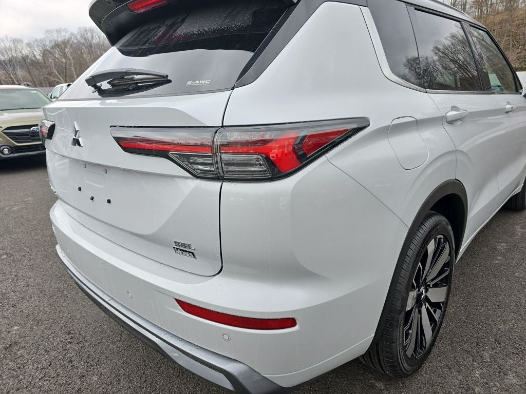 2026 Mitsubishi Outlander SEL