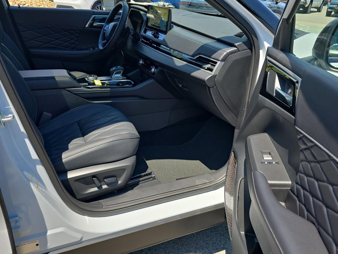 2026 Mitsubishi Outlander Black Edition