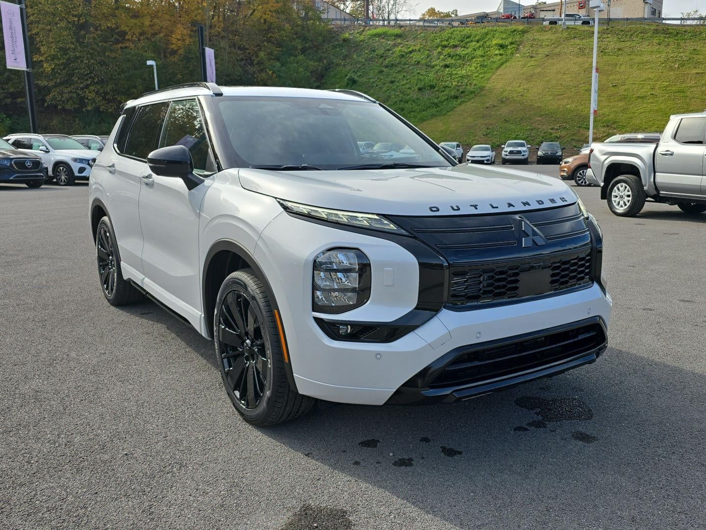 2027 Mitsubishi OUTLANDER BLACK EDITION S-AWC
