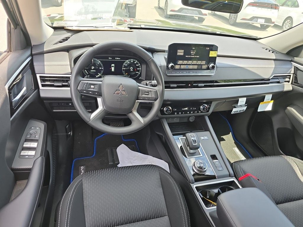 2025 Mitsubishi Outlander PHEV ES
