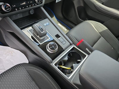 2025 Mitsubishi Outlander PHEV ES