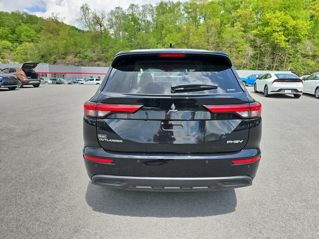 2025 Mitsubishi Outlander PHEV ES