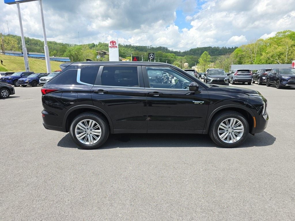 2025 Mitsubishi Outlander PHEV ES