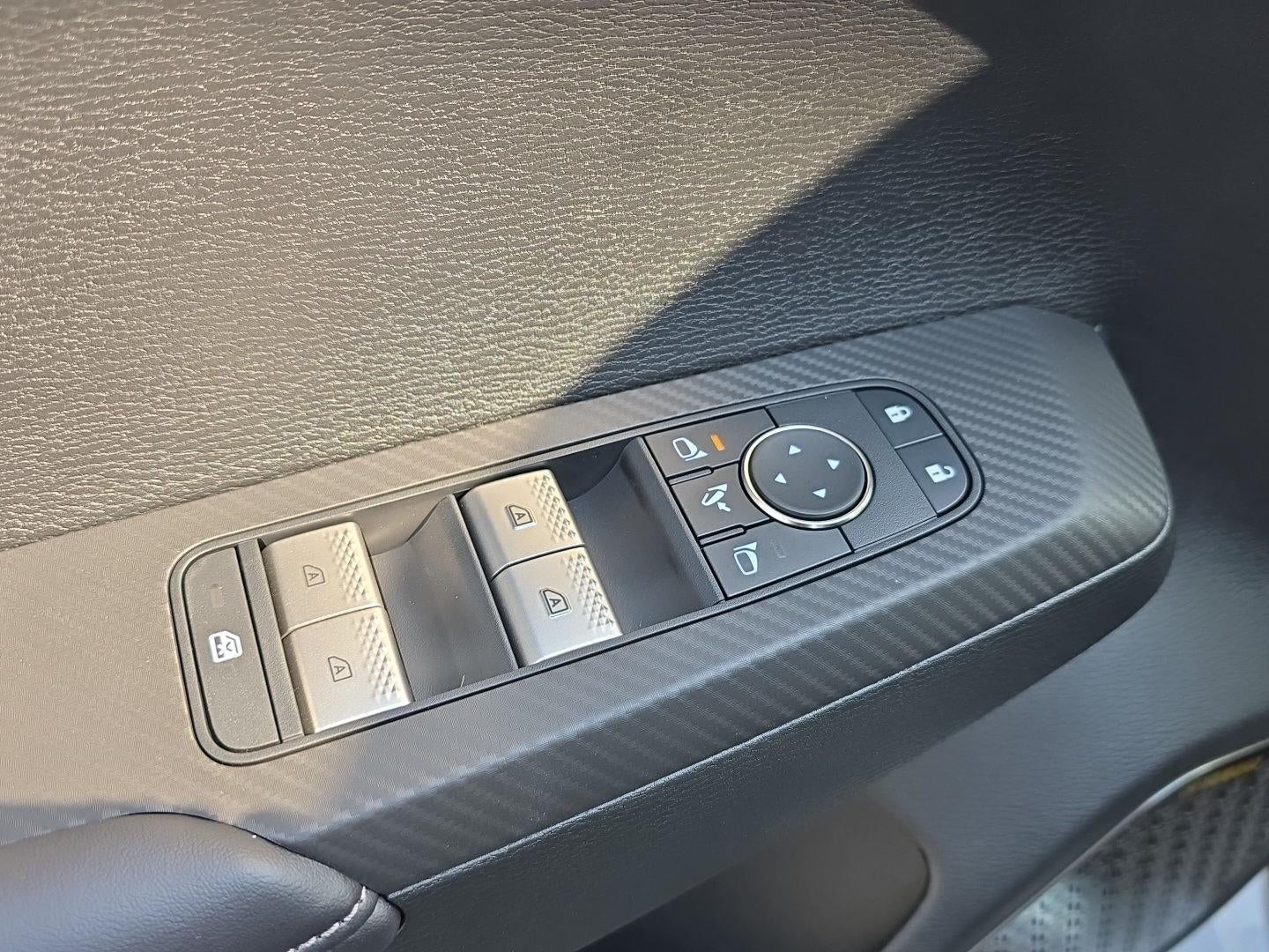 2026 Mitsubishi Outlander Plug-In Hybrid SE