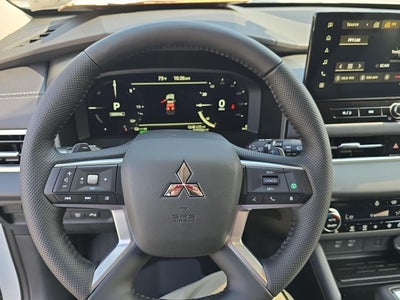 2026 Mitsubishi Outlander Plug-In Hybrid SE