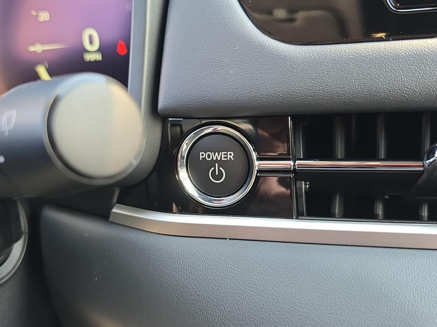 2026 Mitsubishi Outlander Plug-In Hybrid SE