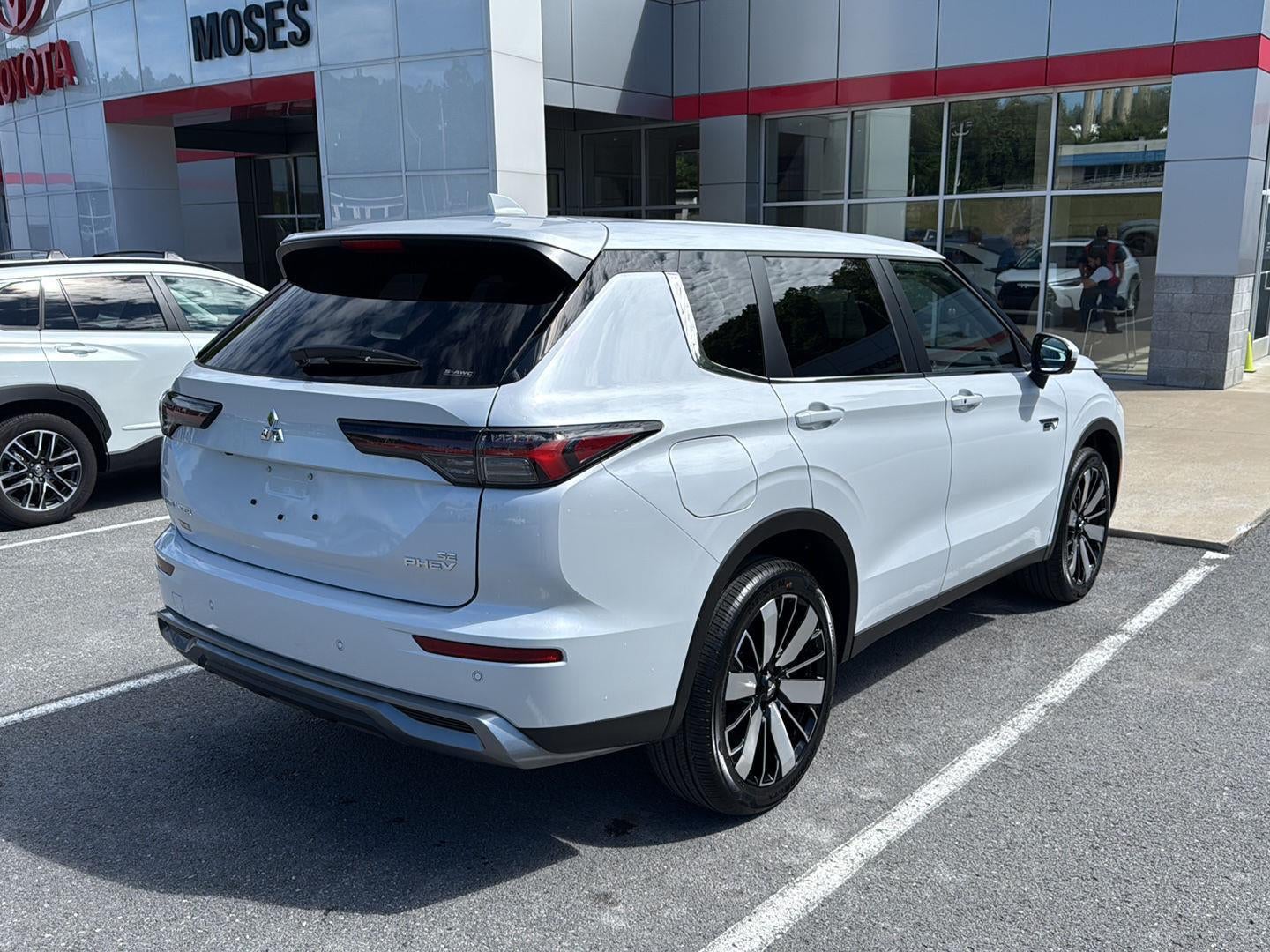 2026 Mitsubishi OUTLANDER PLUG-IN HYBRID SE S-AWC