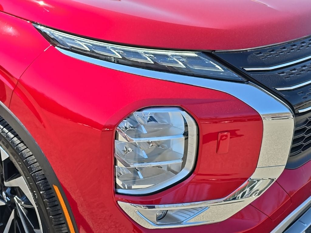 2025 Mitsubishi Outlander PHEV SE