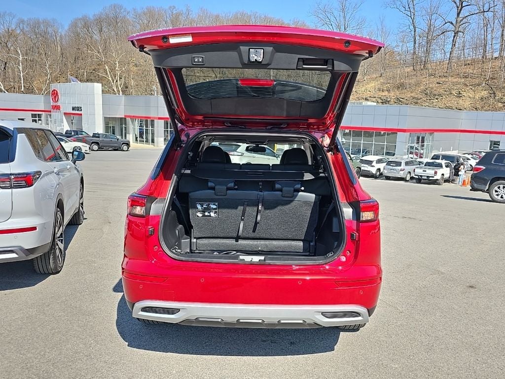 2025 Mitsubishi Outlander PHEV SE