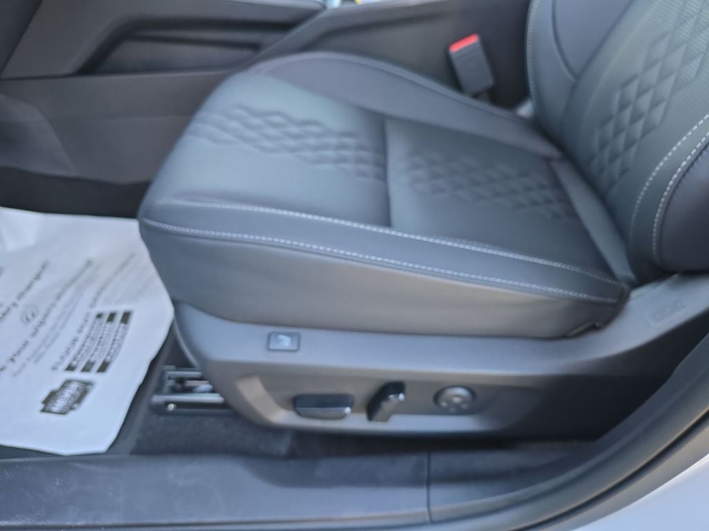 2025 Mitsubishi Outlander PHEV SEL Black Edition