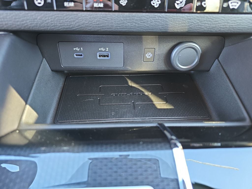 2025 Mitsubishi Outlander PHEV SEL Black Edition