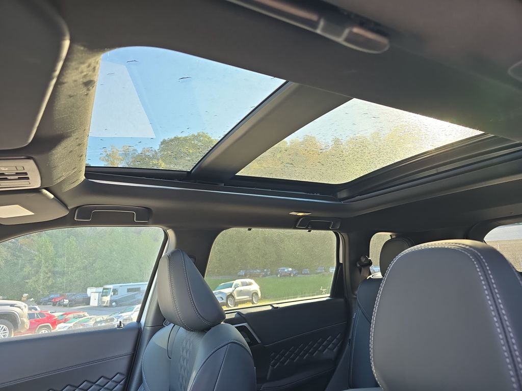 2025 Mitsubishi Outlander PHEV SEL Black Edition