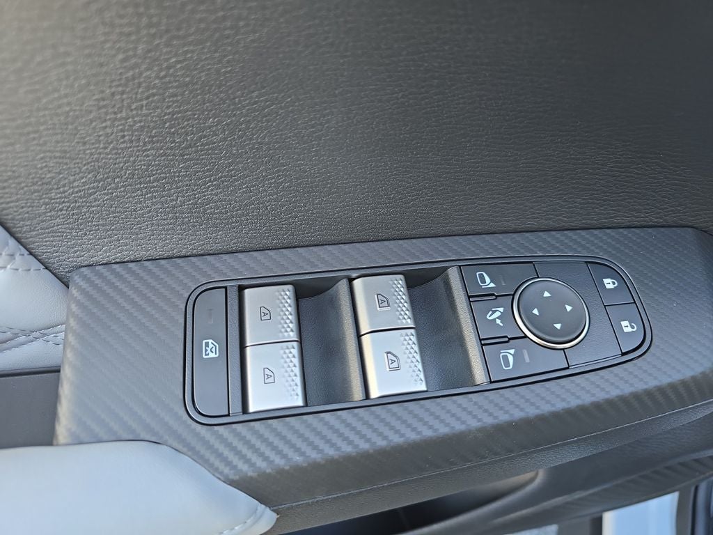 2025 Mitsubishi Outlander PHEV SEL