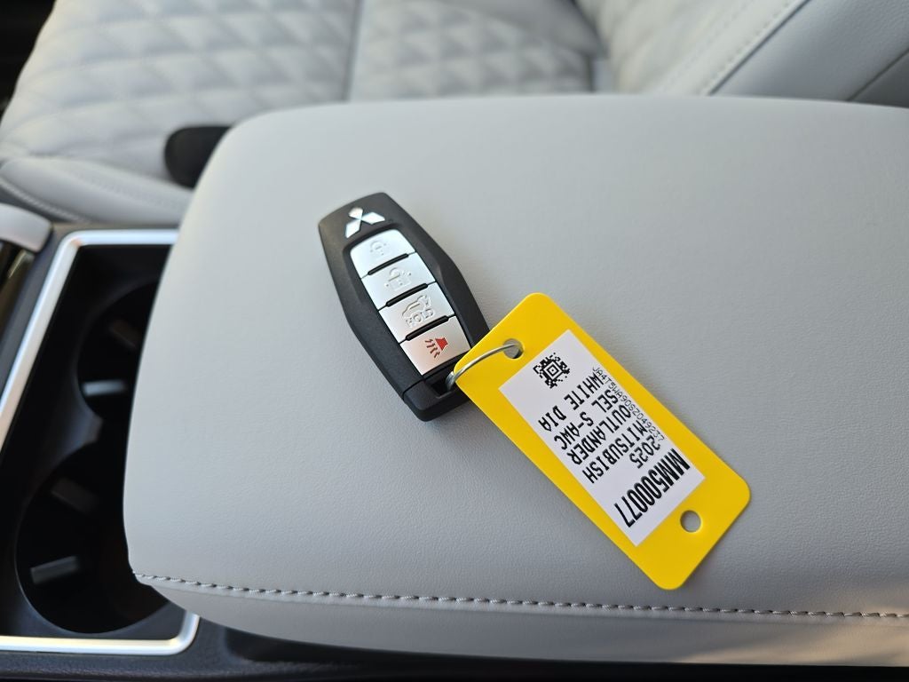 2025 Mitsubishi Outlander PHEV SEL