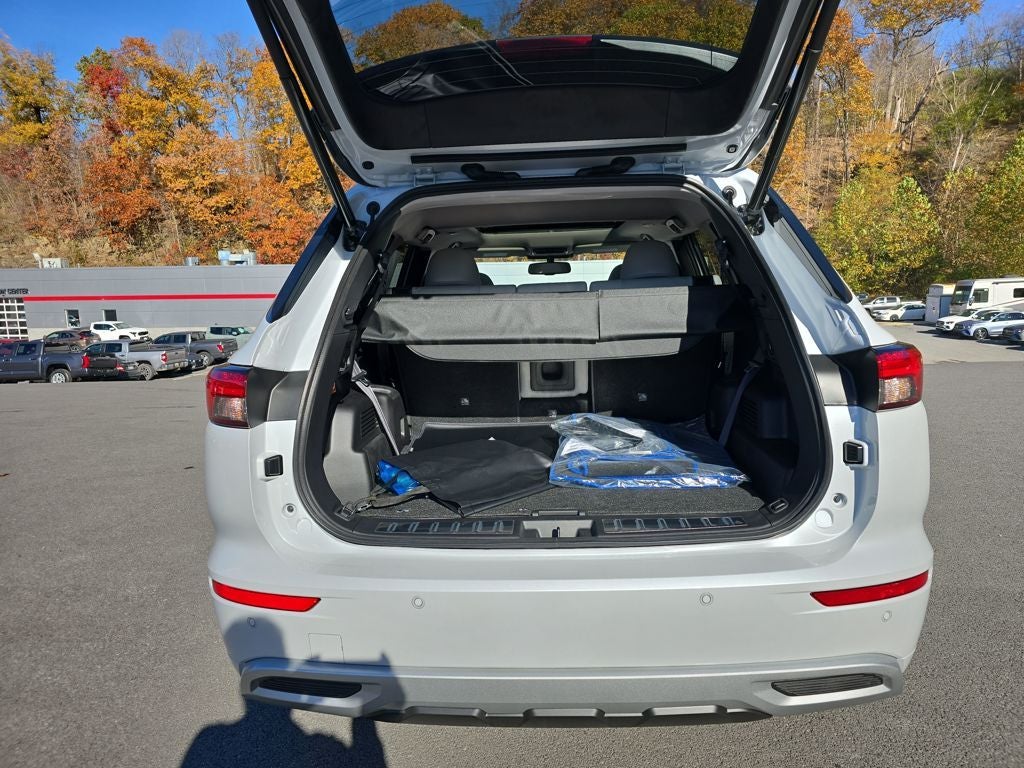 2025 Mitsubishi Outlander PHEV SEL