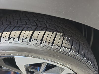 2025 Mitsubishi Outlander PHEV SEL