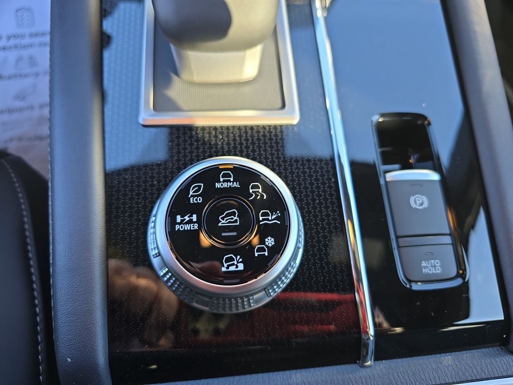 2025 Mitsubishi Outlander PHEV SEL Black Edition