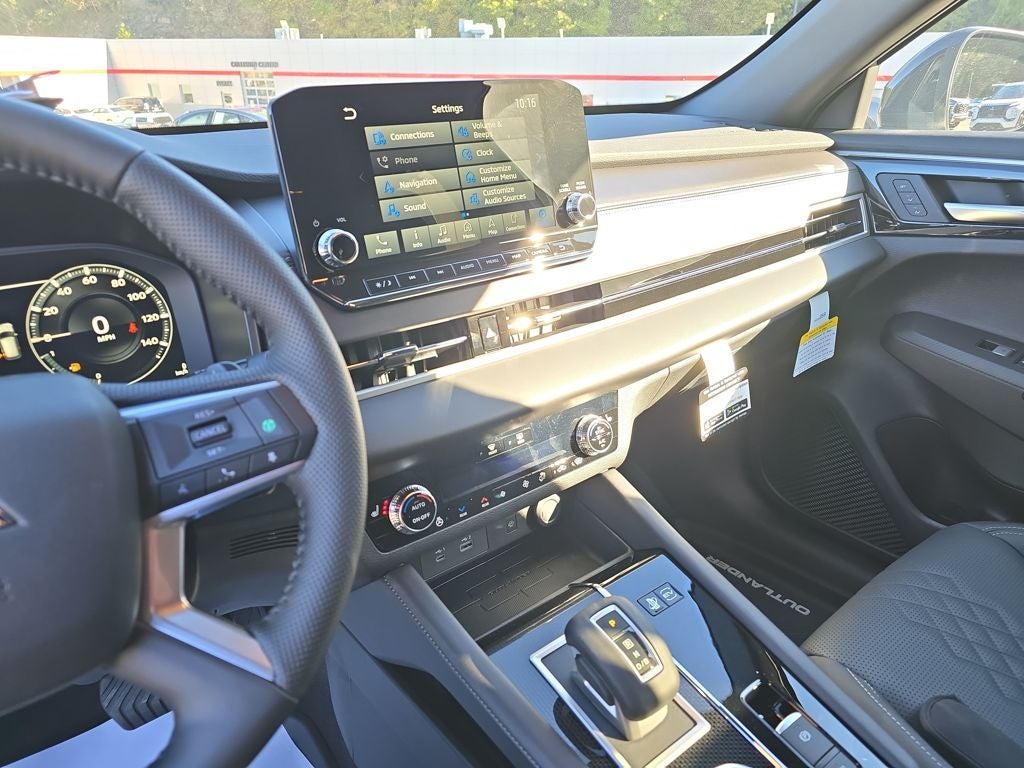 2025 Mitsubishi Outlander PHEV SEL Black Edition