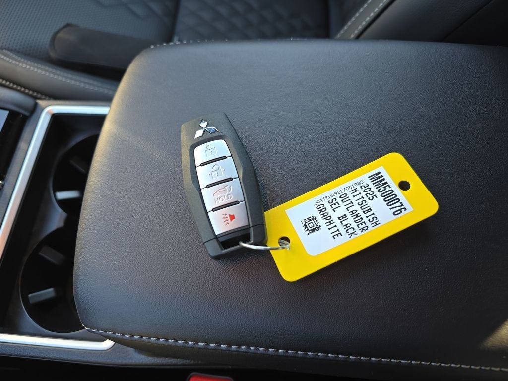 2025 Mitsubishi Outlander PHEV SEL Black Edition