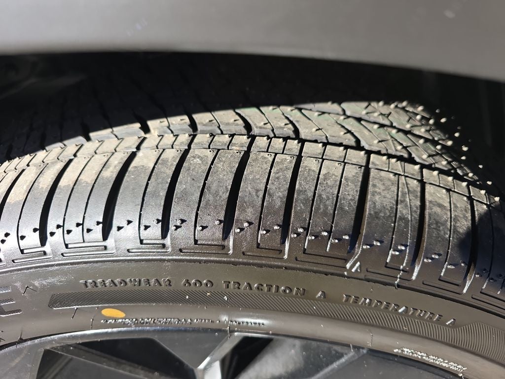 2025 Mitsubishi Outlander PHEV SEL Black Edition