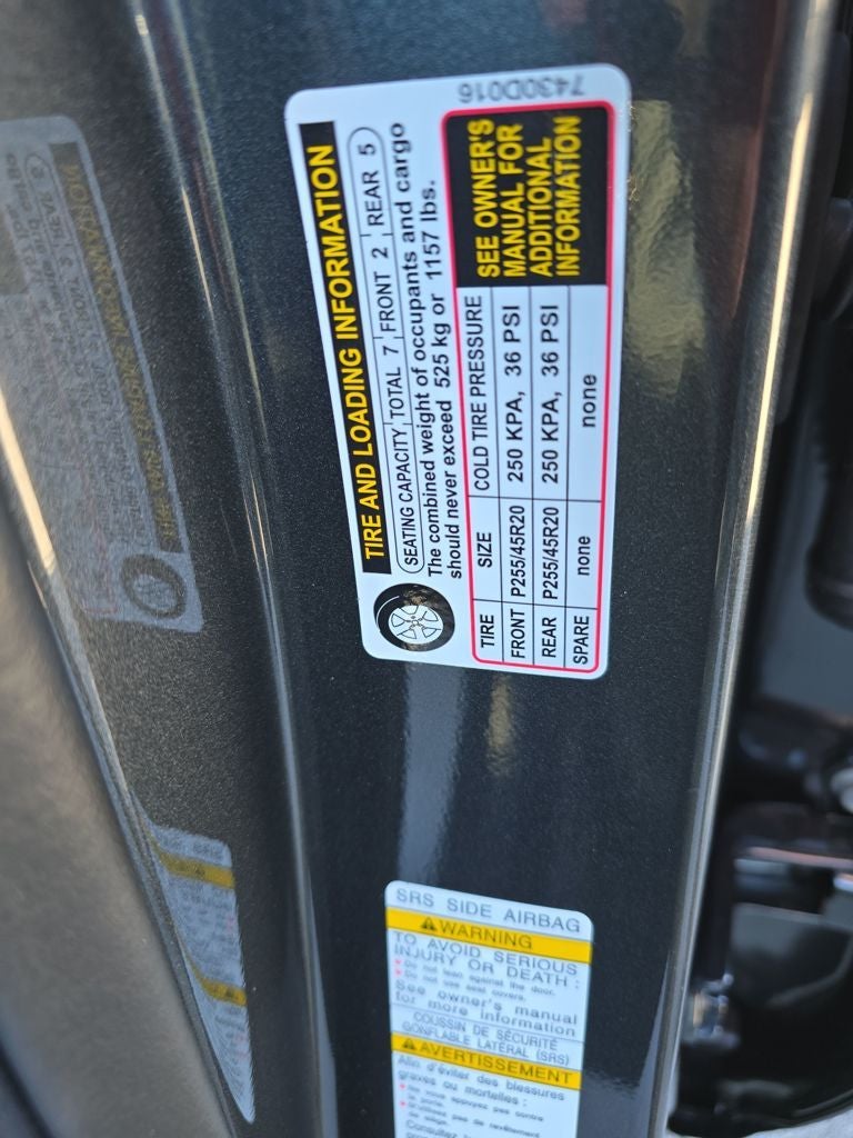 2025 Mitsubishi Outlander PHEV SEL Black Edition