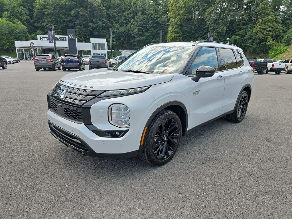 2025 Mitsubishi Outlander PHEV SEL Black Edition