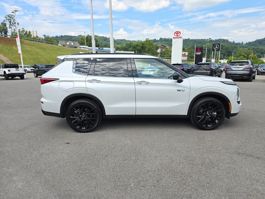 2025 Mitsubishi Outlander PHEV SEL Black Edition