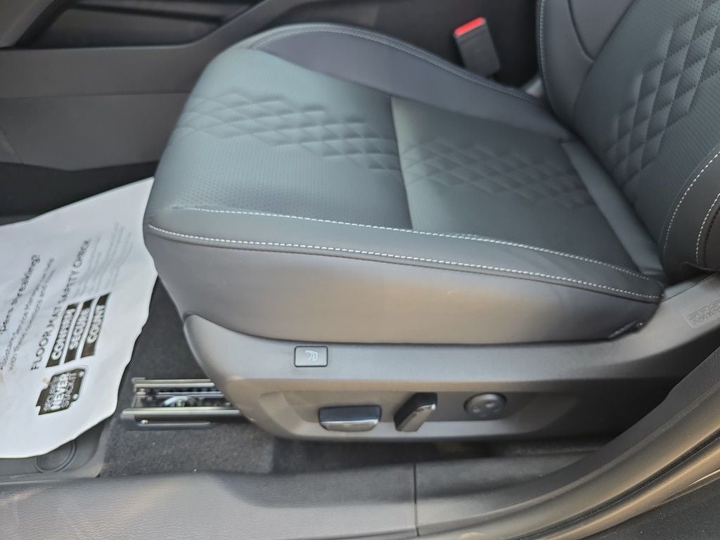 2025 Mitsubishi Outlander PHEV SEL Black Edition