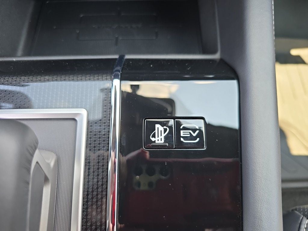 2025 Mitsubishi Outlander PHEV SEL Black Edition