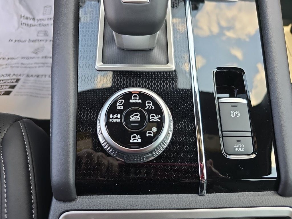 2025 Mitsubishi Outlander PHEV SEL Black Edition