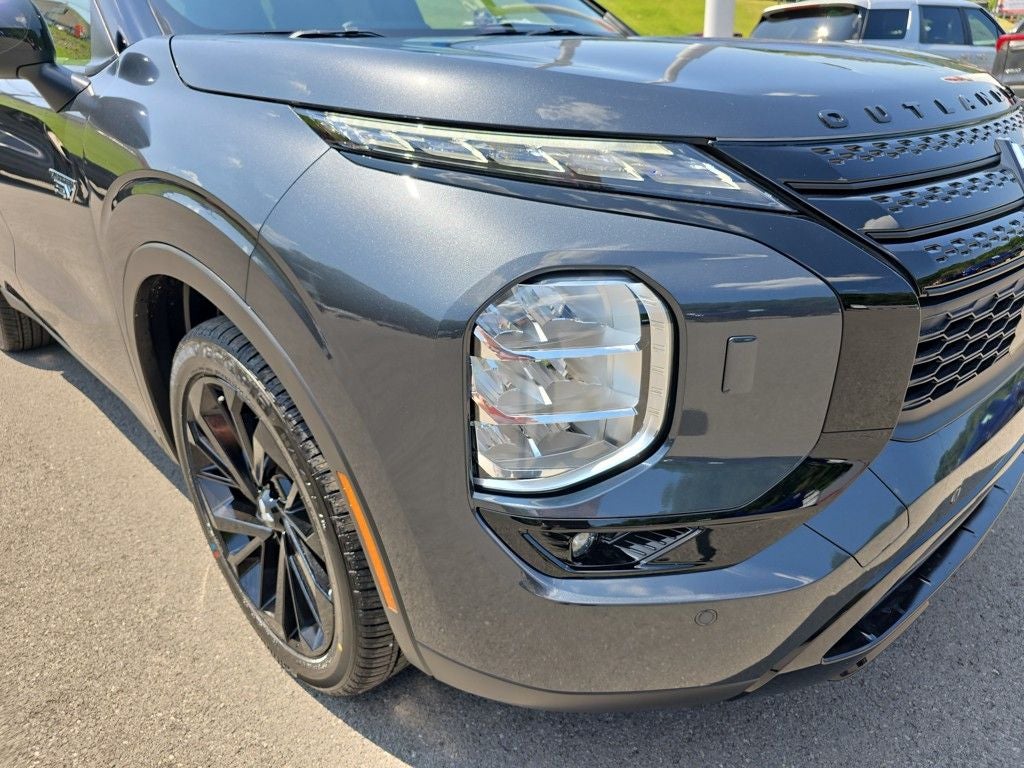 2025 Mitsubishi Outlander PHEV SEL Black Edition
