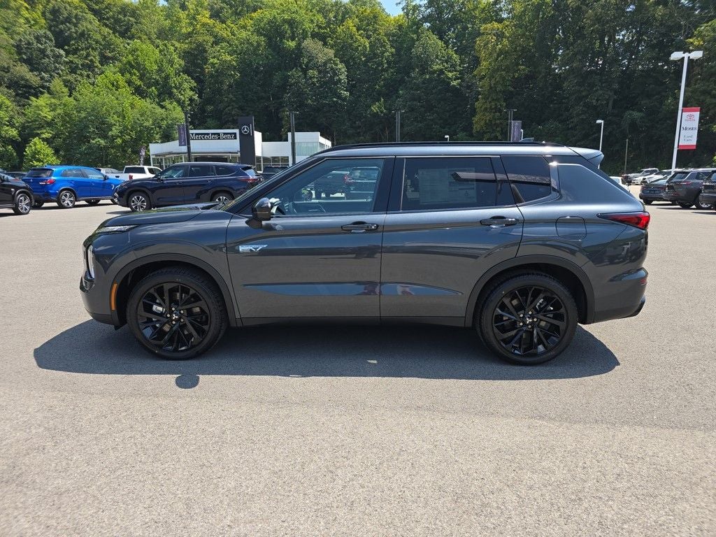 2025 Mitsubishi Outlander PHEV SEL Black Edition