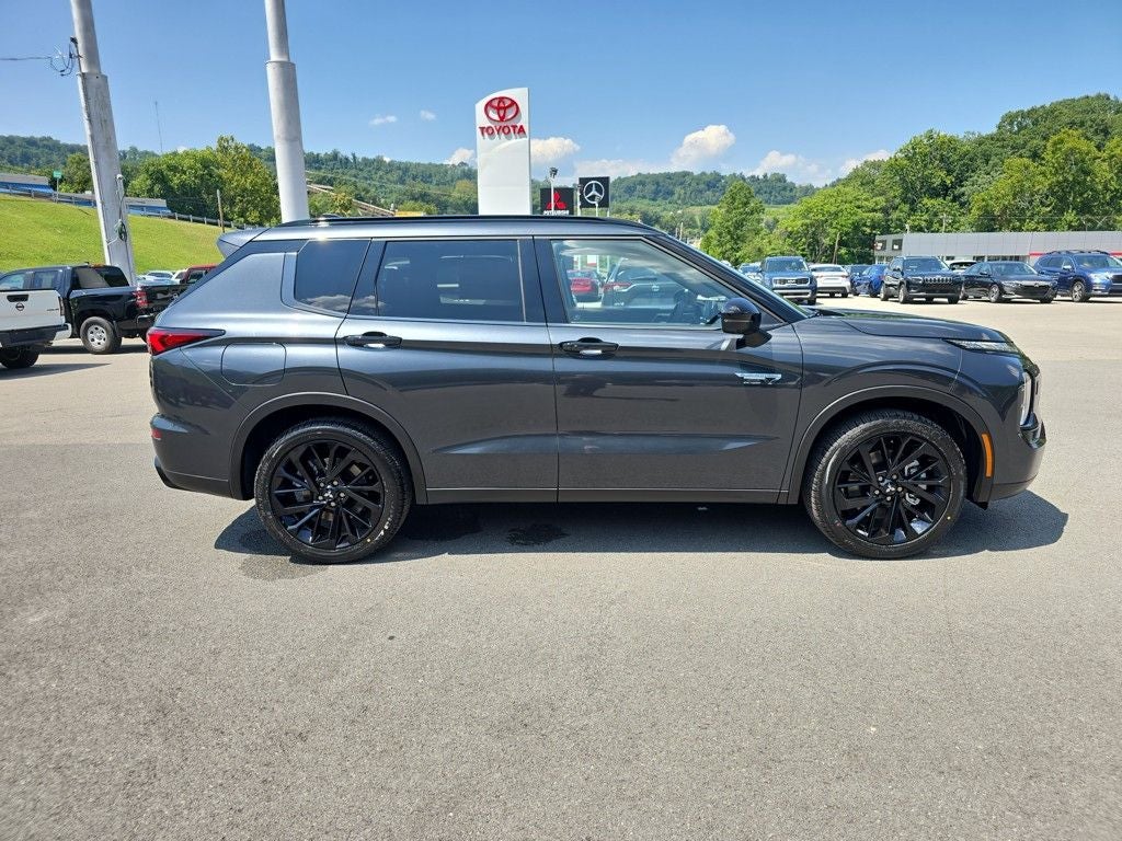 2025 Mitsubishi Outlander PHEV SEL Black Edition