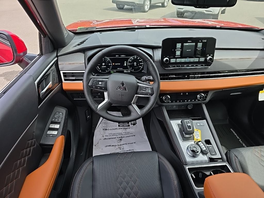 2025 Mitsubishi Outlander PHEV SEL