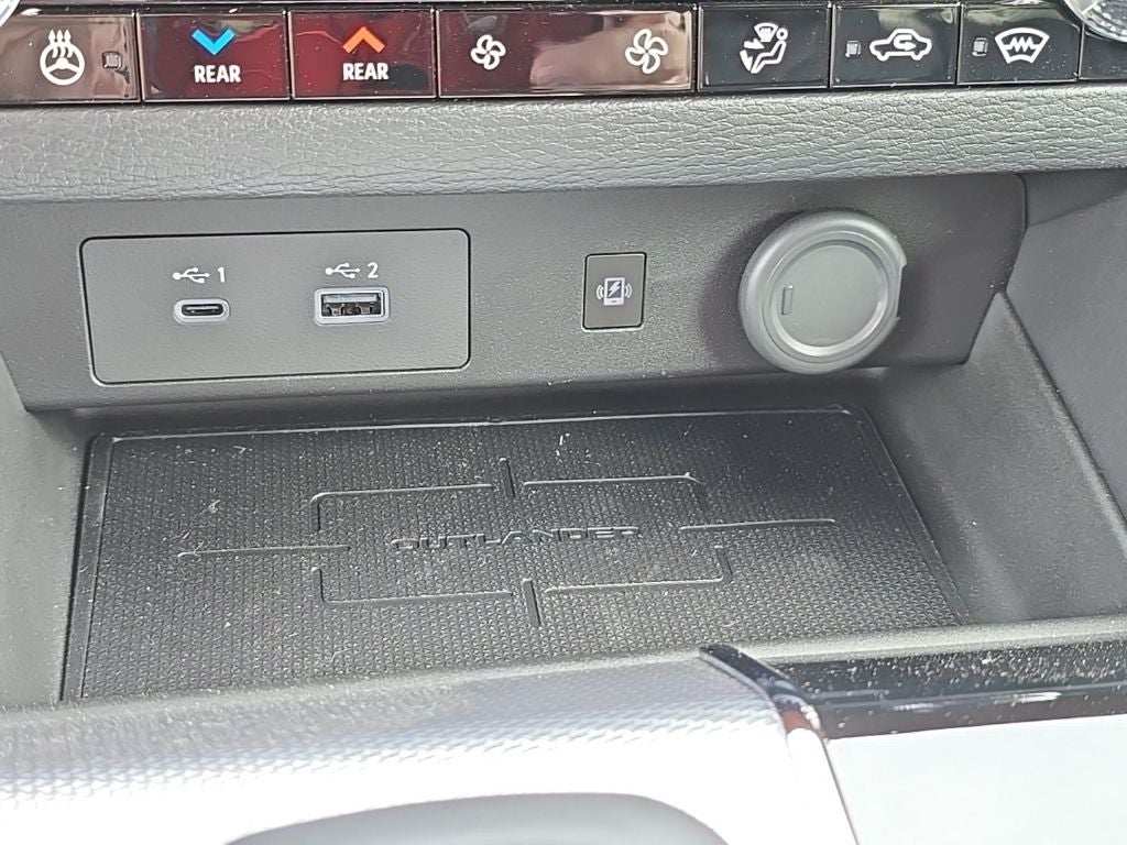 2025 Mitsubishi Outlander PHEV SEL