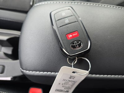 2025 Toyota Corolla Hatchback SE