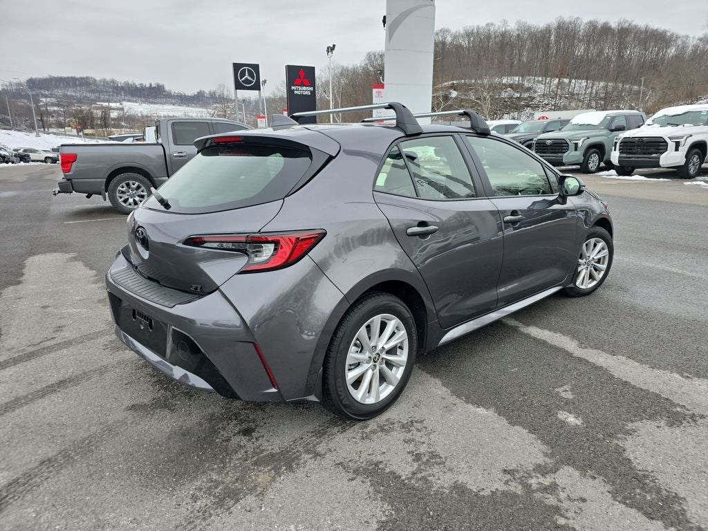 2025 Toyota Corolla Hatchback SE
