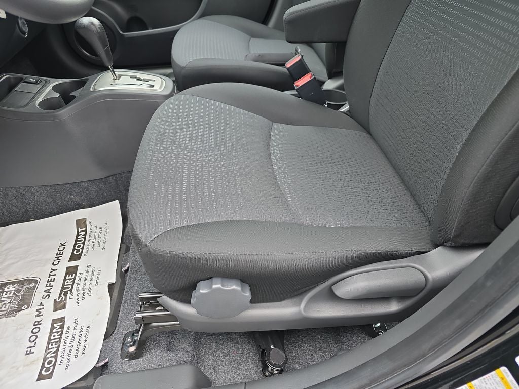 2024 Mitsubishi Mirage G4 LE