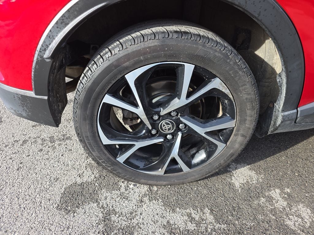 2020 Toyota C-HR XLE