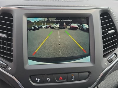 2023 Jeep Cherokee Altitude Lux