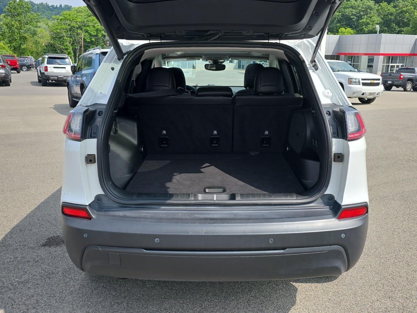 2023 Jeep Cherokee Altitude Lux