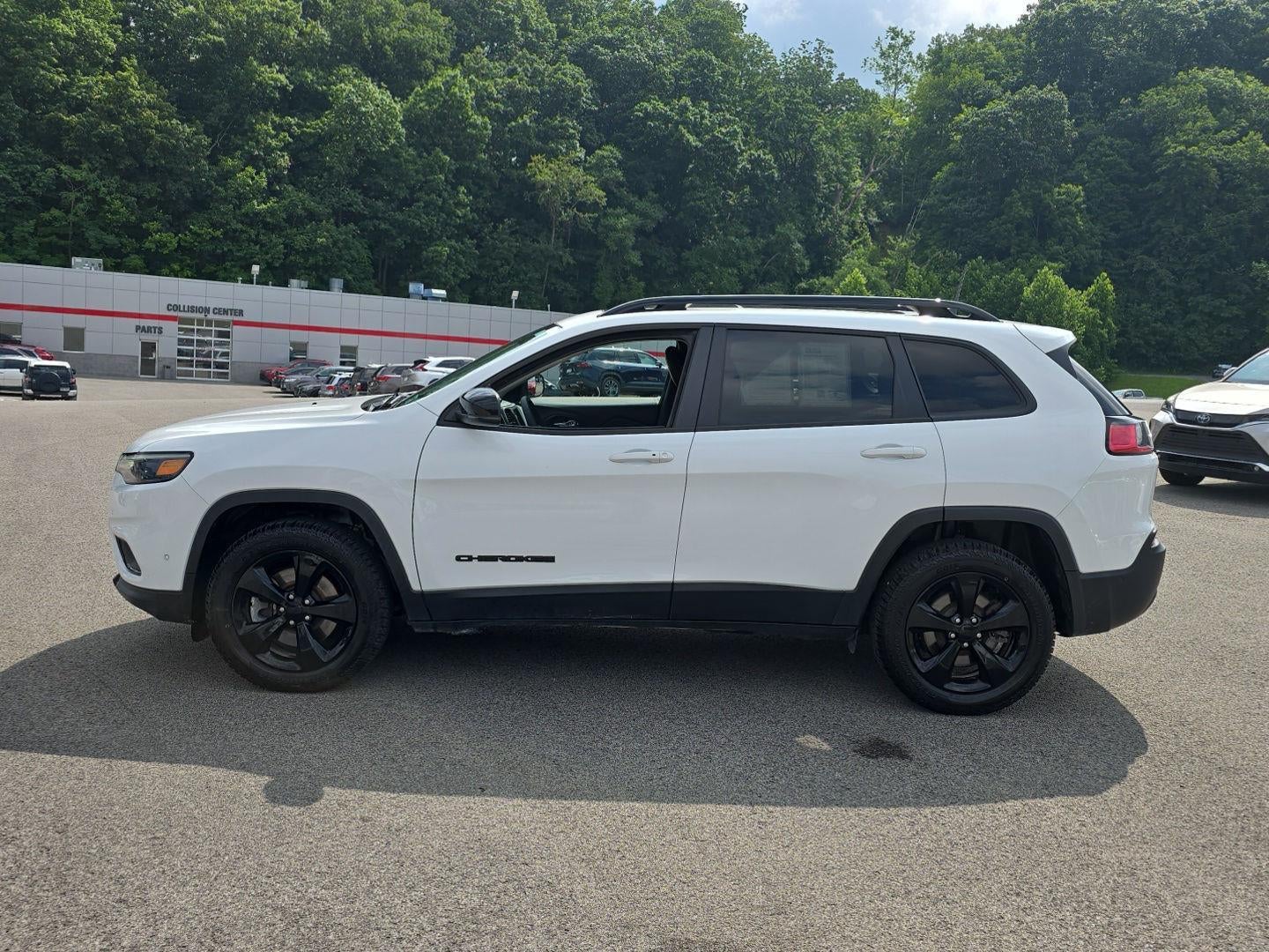 2023 Jeep Cherokee Altitude Lux