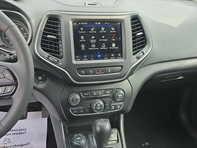 2023 Jeep Cherokee Altitude Lux